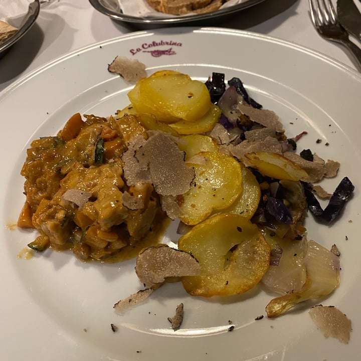 photo of La Colubrina tempeh con intingolo bianco cavolo cappuccio e patate al forno shared by @theredhead on  04 May 2022 - review