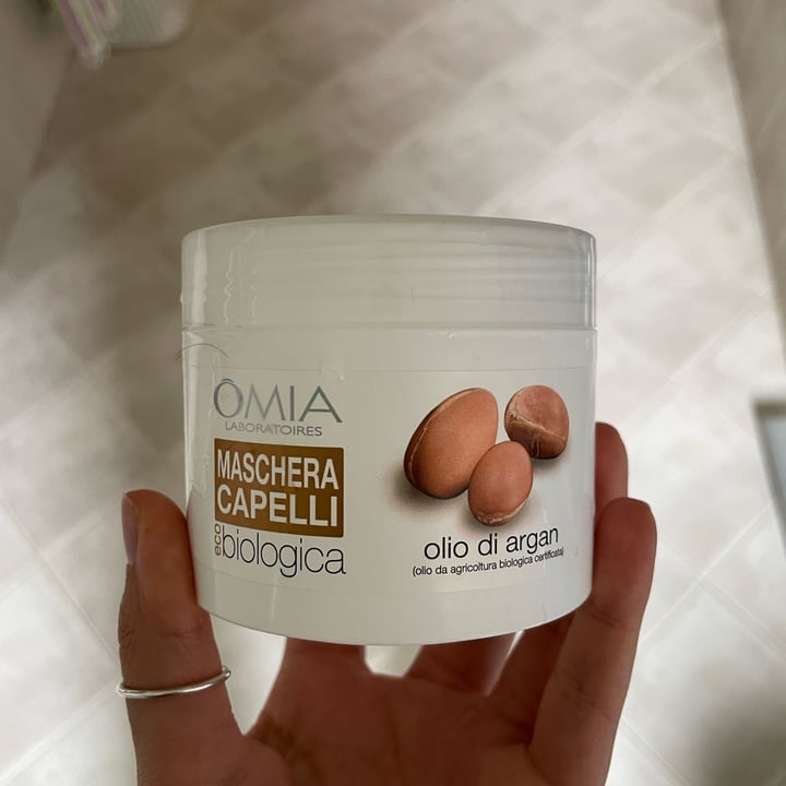 photo of Omia Maschera capelli olio di argan shared by @laumari on  24 Apr 2022 - review