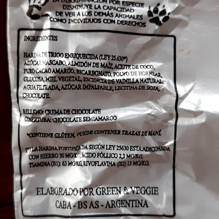 review photo of Green & Veggie Alfajor Vegano relleno de Chocolate shared by @gabrgarcia on 26 Sep 2022 - review