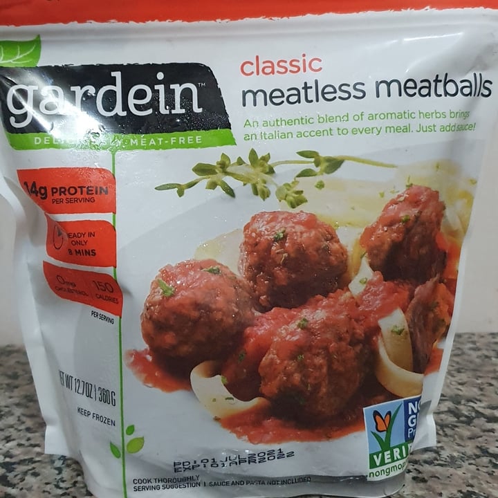 photo of Gardein Classic Meatless Meatballs shared by @aaronjooste on  06 Mar 2022 - review