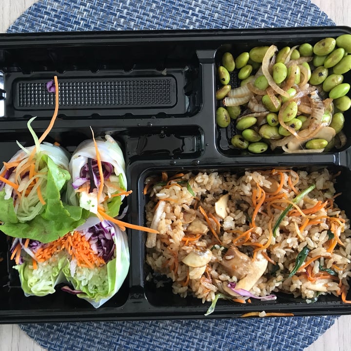 photo of Sushi Itto Paseo Acoxpa Mix primavera kiu shared by @laurafonck on  05 Sep 2021 - review