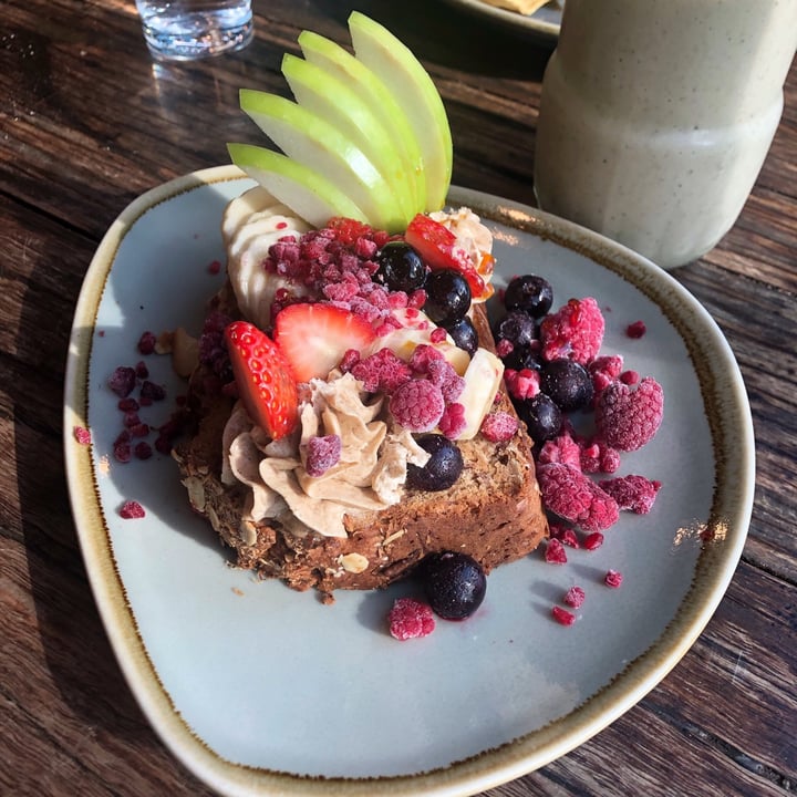photo of Sweet Bones Bakery and Cafe Banana Bread shared by @veggieemily on  18 Jun 2020 - review