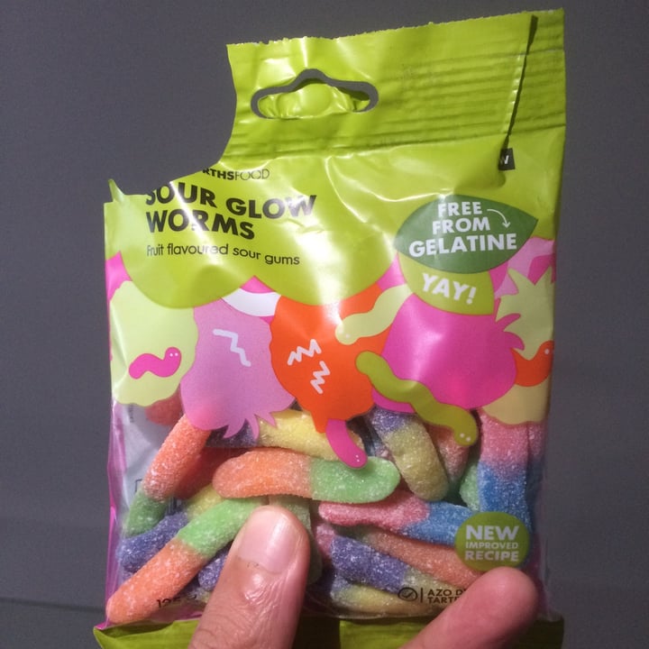 photo of Woolworths Food Sour glow worms shared by @upmyeco on  12 Sep 2021 - review