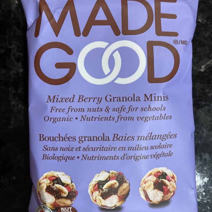 photo of Made Good Mixed Berry Granola Minis shared by @save-the-planet-2000 on  14 Feb 2021 - review