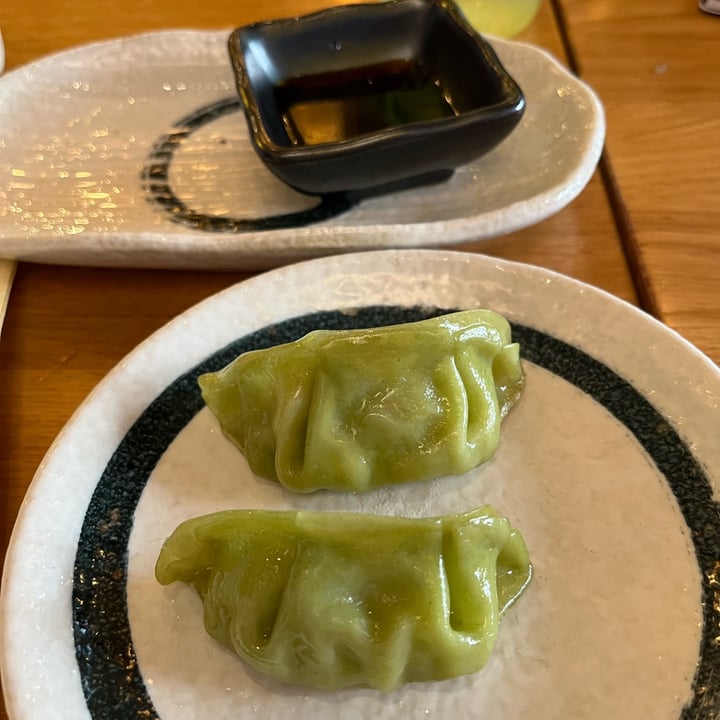 photo of Takumi Ramen Kitchen Milano gyōza vegani shared by @tipsyballoons on  10 Oct 2022 - review