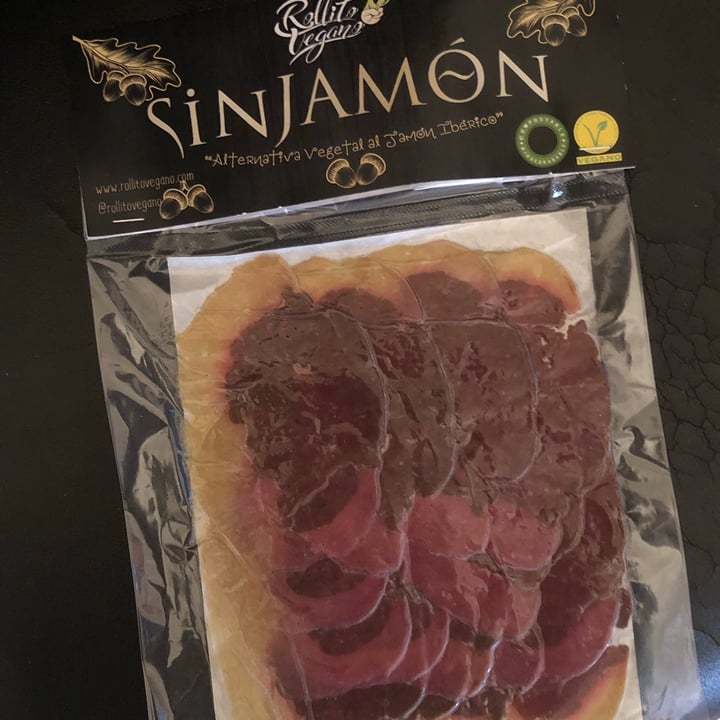 photo of Rollito Vegano Sin jamón shared by @nurahi on  01 Dec 2020 - review
