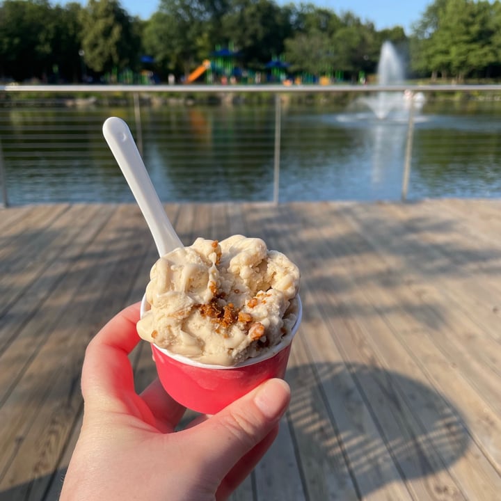 review photo of Fantasticks One Loudoun Oat Milk Cookie Butter Gelato shared by @tcfoster on 23 Jul 2021 - review