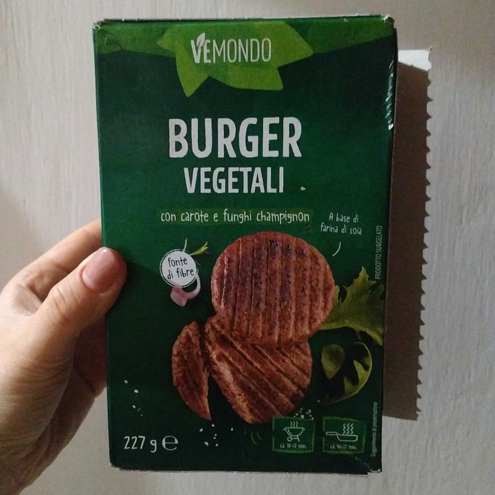 photo of Vemondo 2 Burger con carote e funghi champignon shared by @martinapetruccelli on  07 May 2022 - review