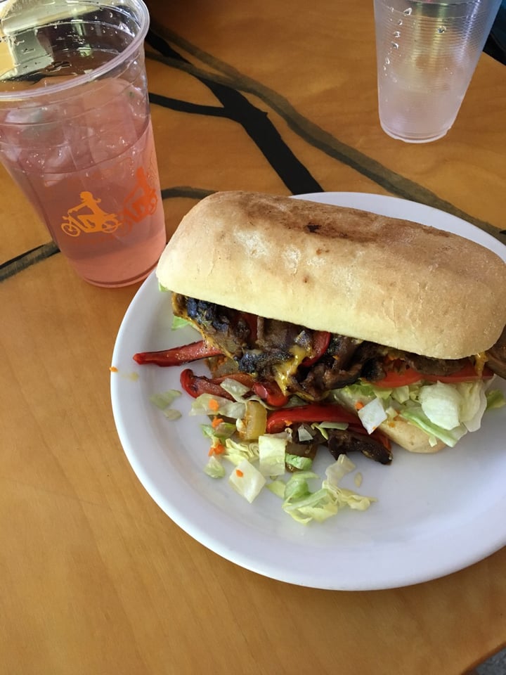 photo of Green New American Vegetarian Chicago cheesesteak sandwich shared by @veghui on  04 Jul 2018 - review