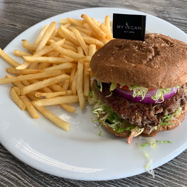 photo of My Vegan Restaurant Impossible burger shared by @diana125750 on  29 May 2019 - review