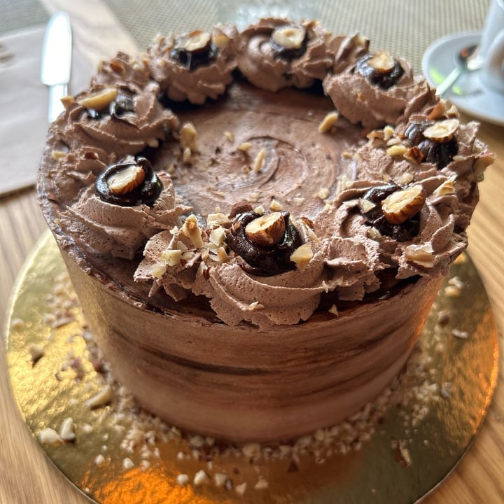 review photo of Moko Veggie Café Bolo de Ferrero shared by @sdotwatz on 02 Dec 2022 - review