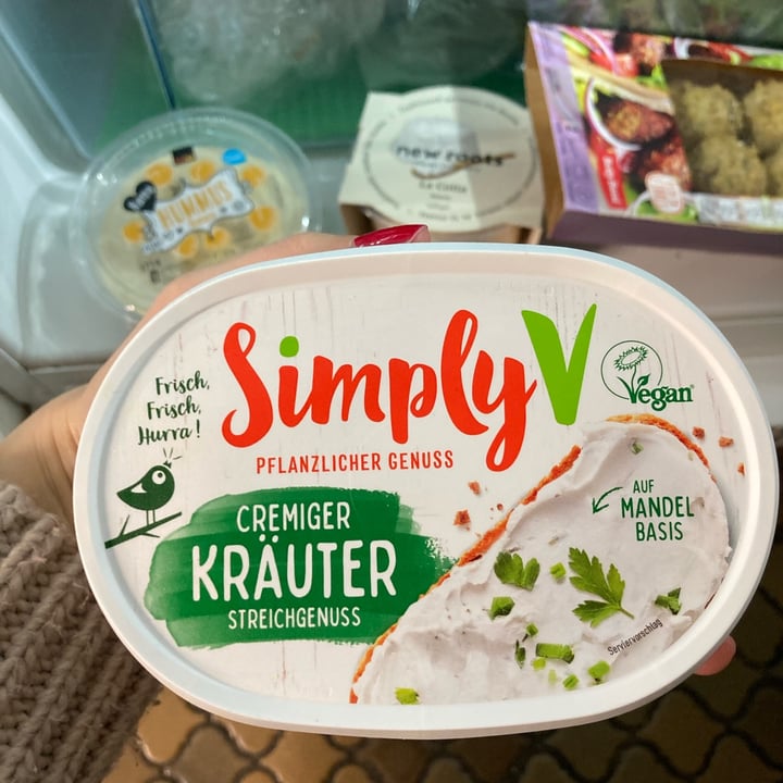 review photo of Simply V Cremiger Kräuter Streichgenuss shared by @maragervasoni on 10 Mar 2022 - review