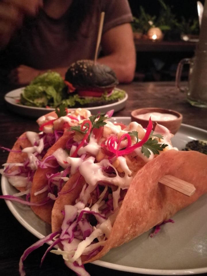 photo of Peloton Supershop "Ms. Jackson Jackfruit Tacos" shared by @consciouslifehacks on  21 Nov 2018 - review