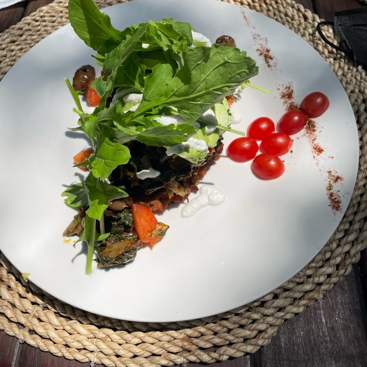 review photo of Leafy Greens Mushroom Benedict shared by @veg-eater-cam on 17 Nov 2021 - review