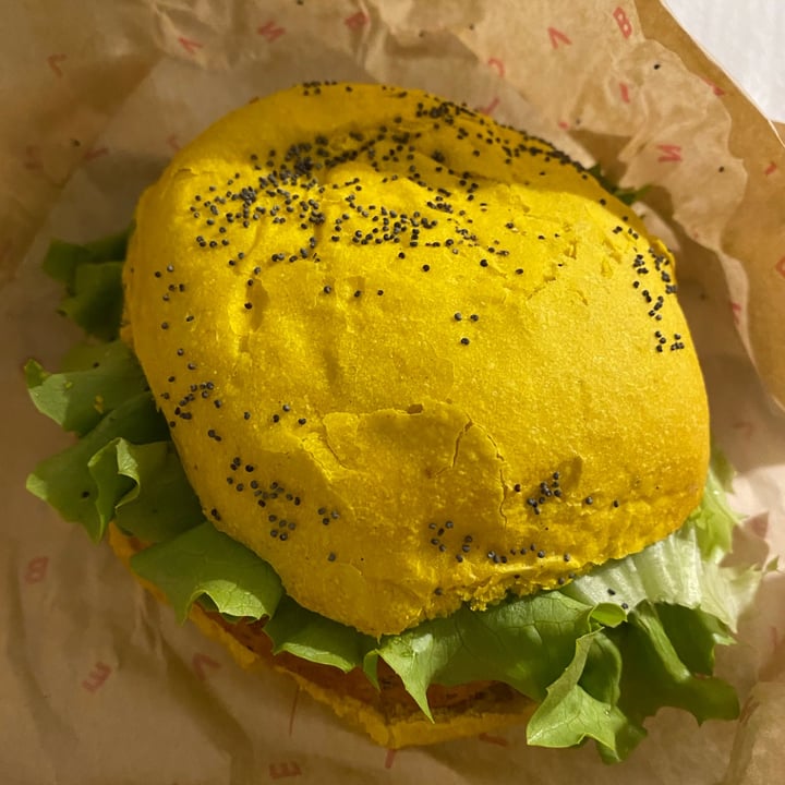 review photo of Flower Burger Roma Classic Cecio shared by @gvroma on 12 Apr 2021 - review