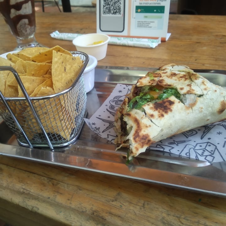 photo of Cafe Leon Interior 6 Local 3 Paseo Del Faro Burrito Beyond Meat shared by @rafecomo on  11 Apr 2021 - review