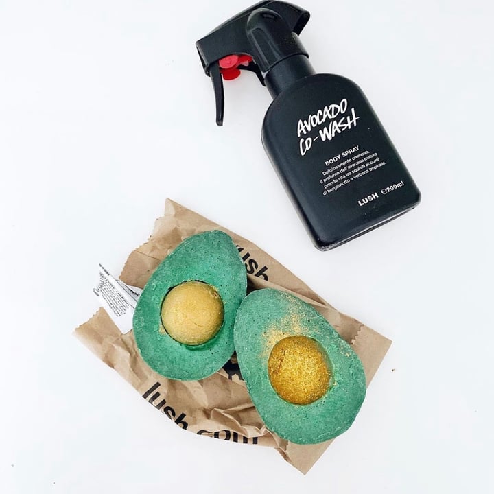 review photo of LUSH Fresh Handmade Cosmetics Avocado co wash parfume shared by @franq on 14 Dec 2021 - review