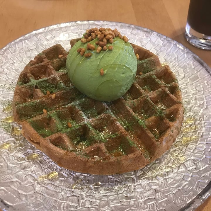 photo of Hvala Keong Saik Waffles with Matcha Gelato shared by @vanessaainsley on  02 Mar 2021 - review