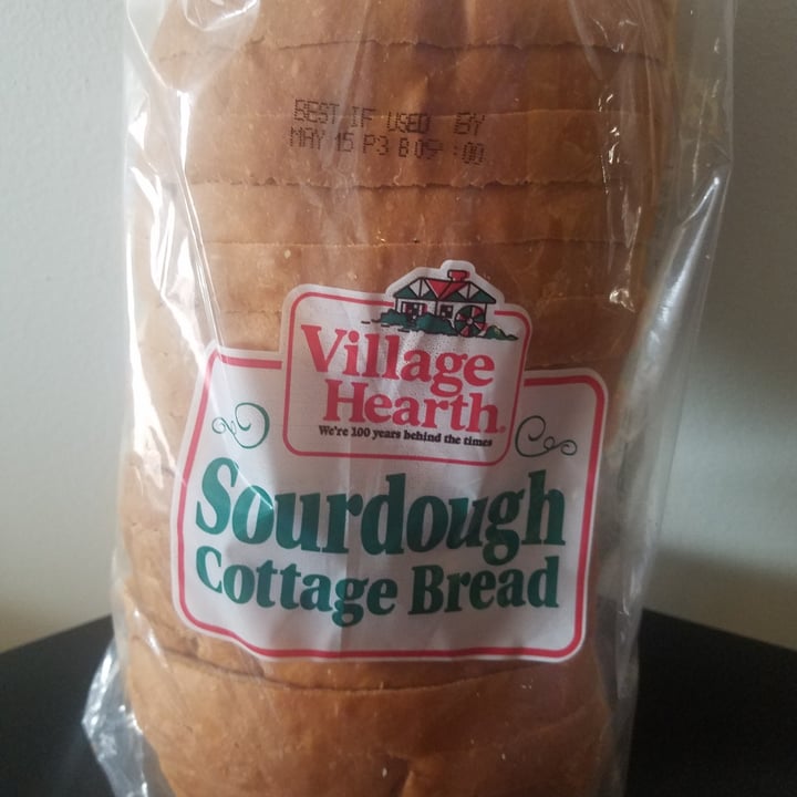 photo of Village hearth Sourdough Bread shared by @veganbylucianabene on  01 May 2022 - review