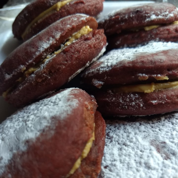 photo of Amarantta Alfajores De Remolacha, Batata Y Maní shared by @lafloravegana on  19 Nov 2020 - review