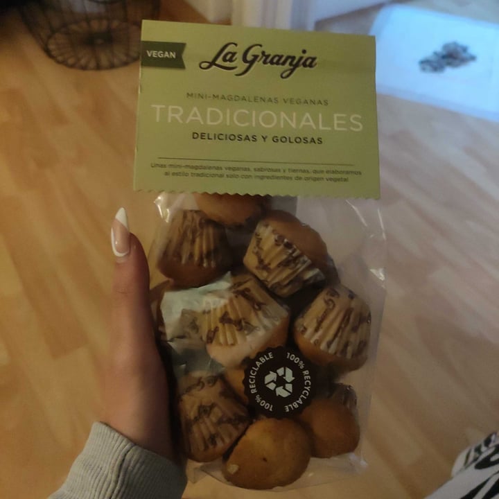 photo of La Granja Mini magdalenas veganas tradicionales shared by @marinitaa on  07 Dec 2021 - review