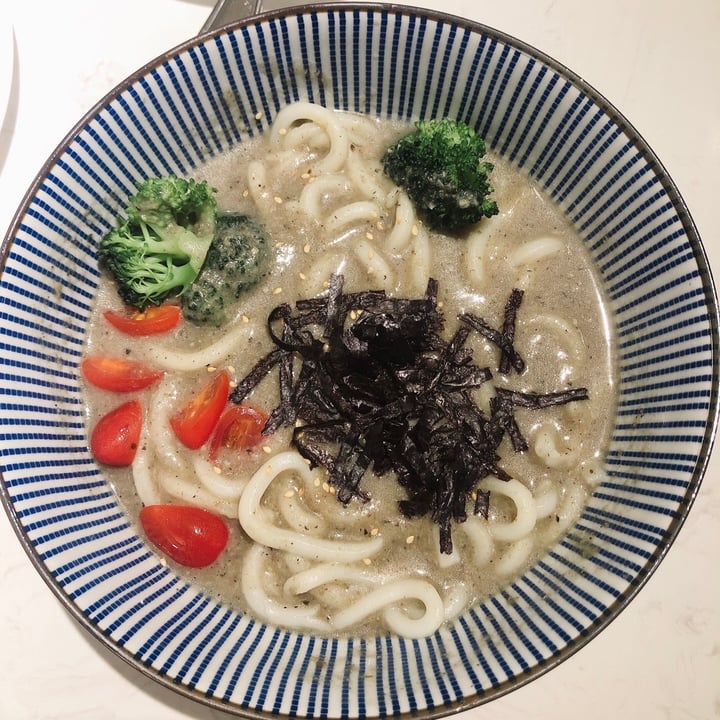 photo of Green on Earth Vegetarian Cafe Creamy Mushroom Udon shared by @yvonnengmh on  01 Feb 2021 - review