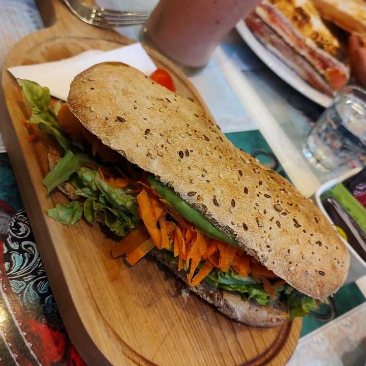 review photo of Unser Traum Sandwich Vegano shared by @agustin-alvarez on 14 Nov 2022 - review