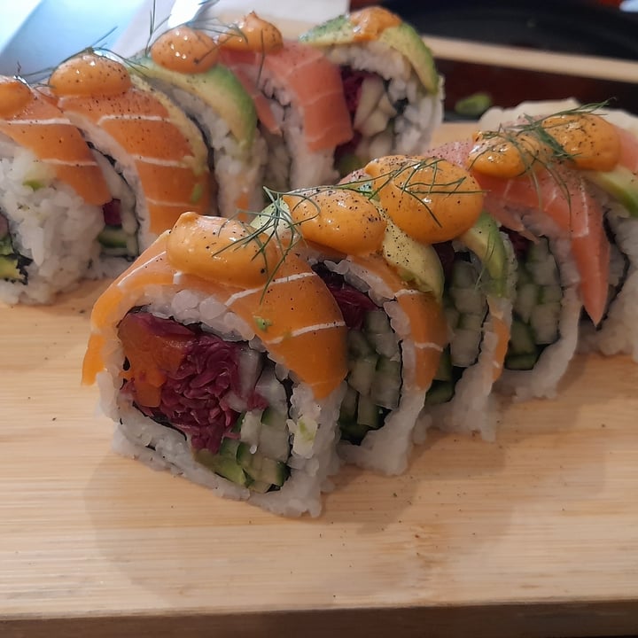 photo of Beyond Sushi Rainbow Roll shared by @francesca213 on  06 Jun 2022 - review