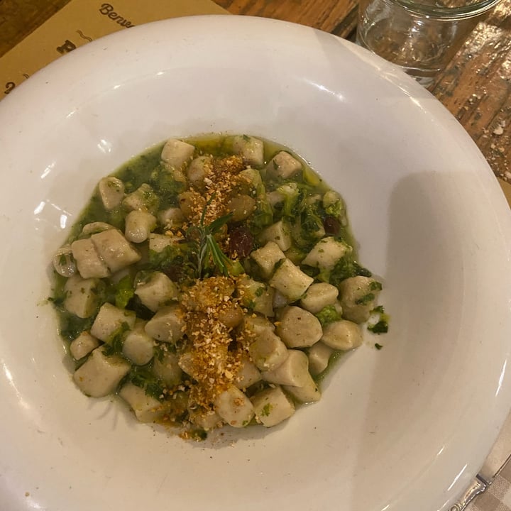 photo of La Mi Mama Gnocchetti integrali con cime di rapa, olive, uvetta e croccante di paprika shared by @ciaruciaru on  01 May 2022 - review