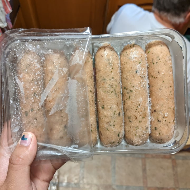 photo of Tesco Plant Chef 6 Cumberland-Style Bangers shared by @katchan on  21 Jul 2022 - review