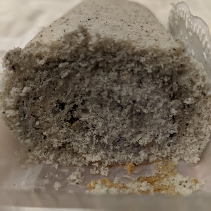 photo of M Bakery Black Sesame Swiss Roll shared by @tancoul on  13 Jan 2021 - review