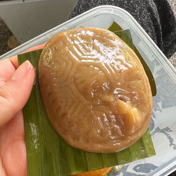 photo of The Ang Ku Kueh Hut Hazelnut Ang Ku Kueh shared by @consciouscookieee on  15 Apr 2022 - review