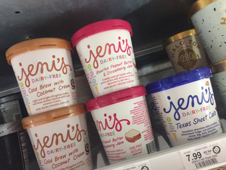 photo of jeni's Cold Brew with Coconut Cream Pint shared by @jocelynspizman on  04 Apr 2019 - review