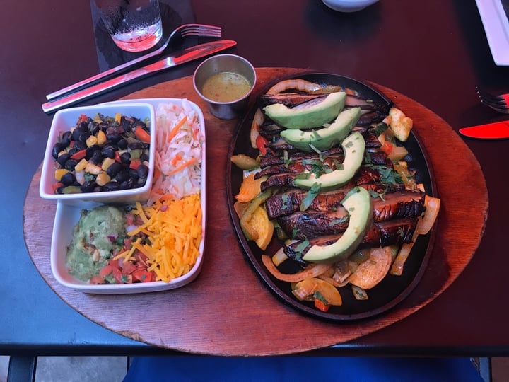 photo of Beto & Son Mushroom Fajitas shared by @aliciadelgado on  31 Mar 2020 - review