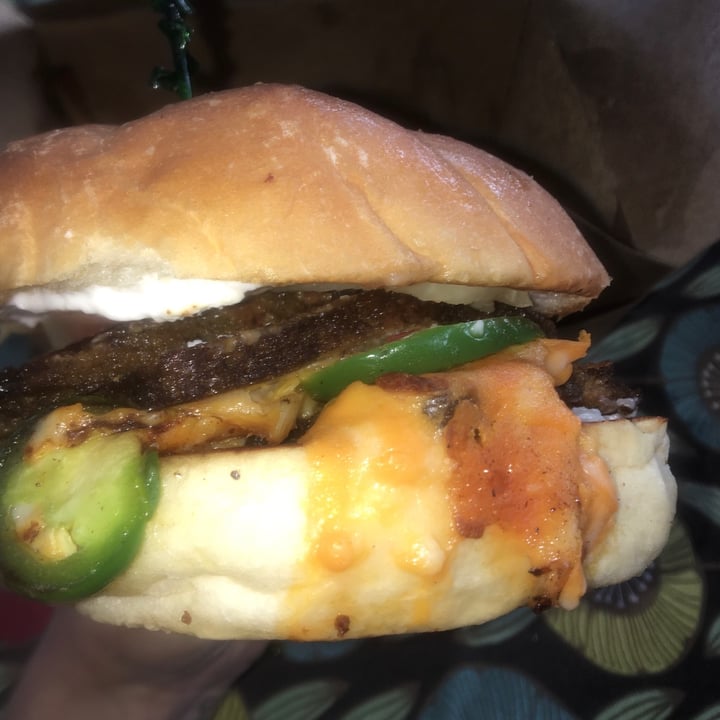 review photo of Quickie Too A Vegan Cafe Jalapeño Mozzarella Burger shared by @sharewhatyagot on 18 Jun 2020 - review