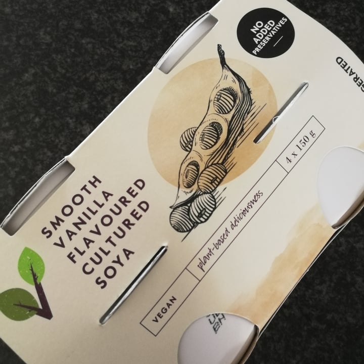 photo of Woolworths Food Smooth Vanilla Flavoured Cultured Soya shared by @yuyubunny on  10 Sep 2021 - review
