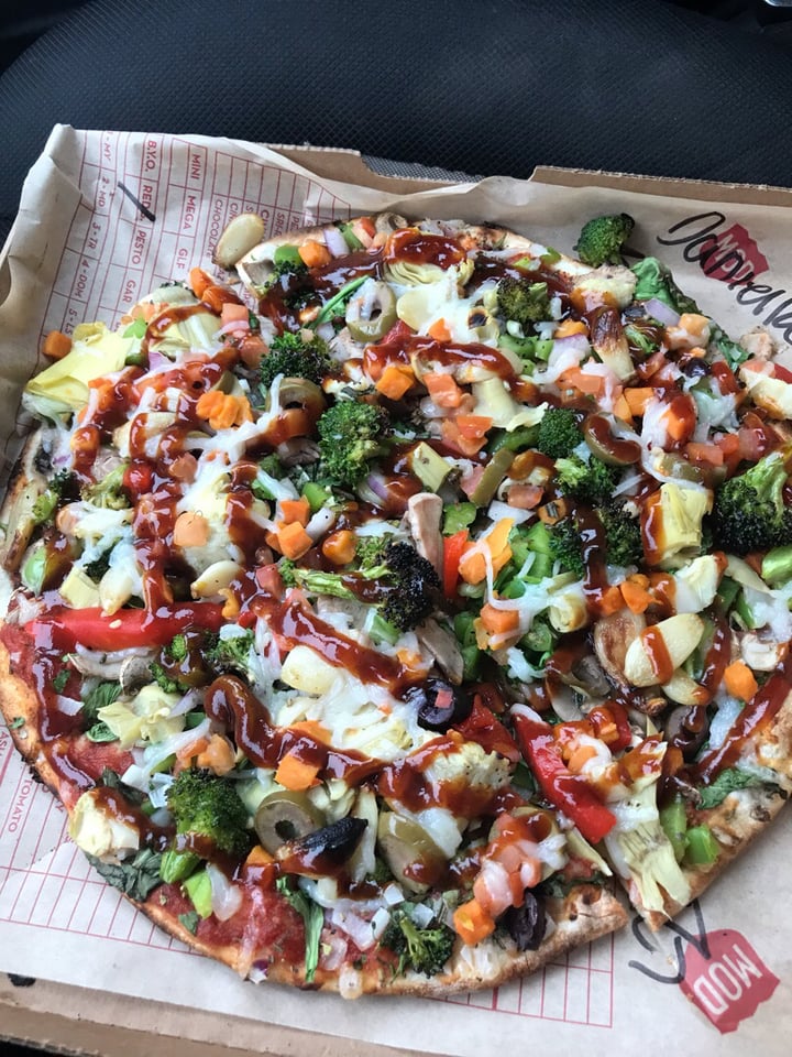 photo of MOD Pizza Veggie Pizza shared by @daniela on  07 Dec 2018 - review