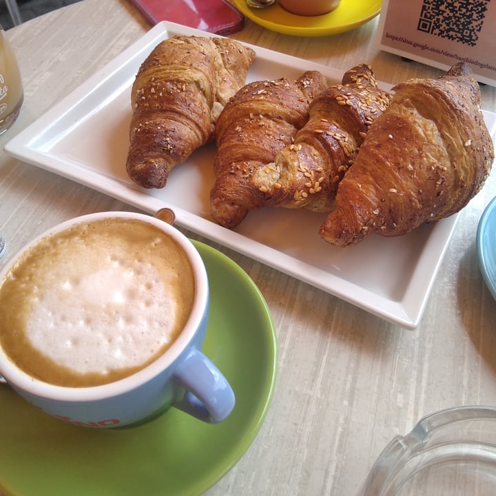 photo of Bar Chiodo Gelateria brioches Vegan shared by @nicole13 on  04 Jun 2022 - review