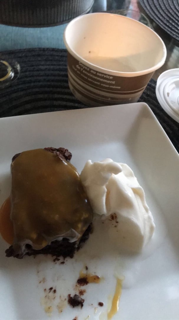 photo of Beertown Public House Burlington Vegan Dark Chocolate Brownie shared by @simplisticallymorgan on  21 Oct 2019 - review