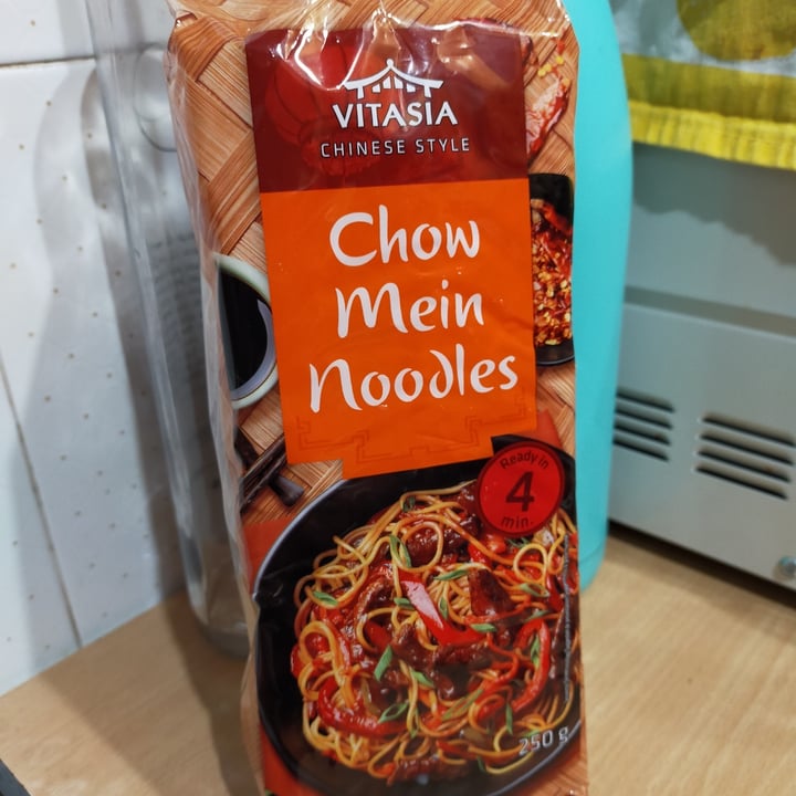 photo of VitAsia Chow Mew Noodles shared by @anto-miky18 on  23 Feb 2022 - review