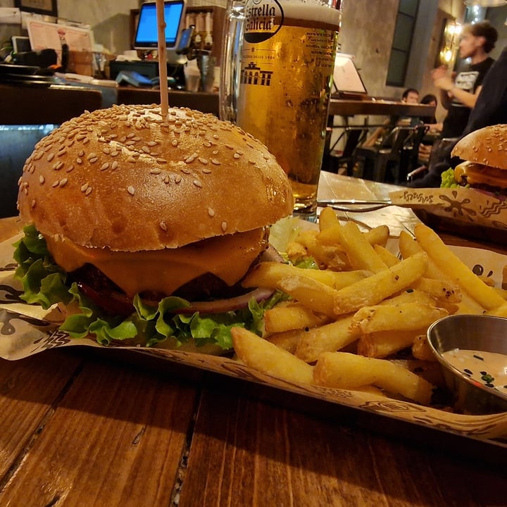 photo of Mad Mad Vegan Doble cheese vacon con heüra shared by @rosdy on  29 Oct 2022 - review