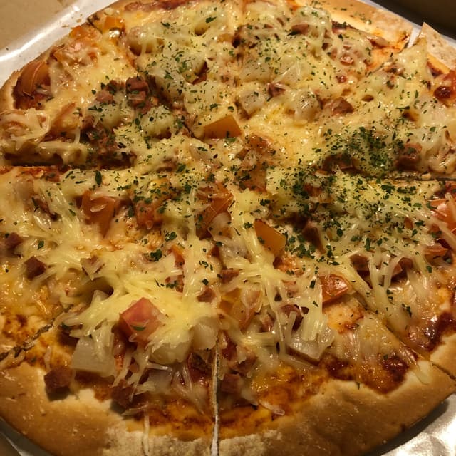 Photo of the dish “Hawaiian Pizza”