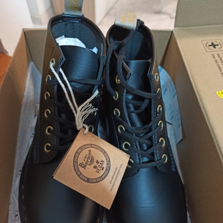 photo of Dr. Martens Dr. Martens 101 shared by @atena87 on  01 Dec 2021 - review