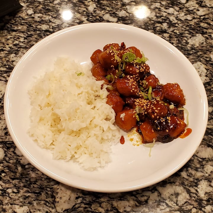 photo of Gardein Sweet And Sour Porkless Bites shared by @oswaldogomez on  25 Jan 2022 - review