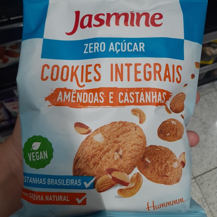 photo of Jasmine cookies amendoas e castanhas shared by @0610 on  15 May 2022 - review