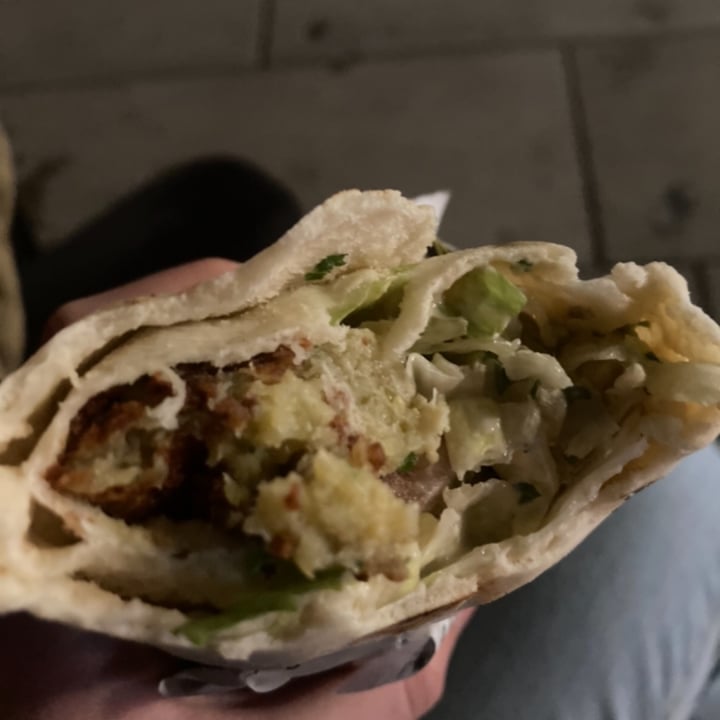 photo of Mr Shawarma on Melville & Burrard, Robson & Hornby and Granville & Georgia grilled falafel pita wrap shared by @silviia on  17 Apr 2022 - review