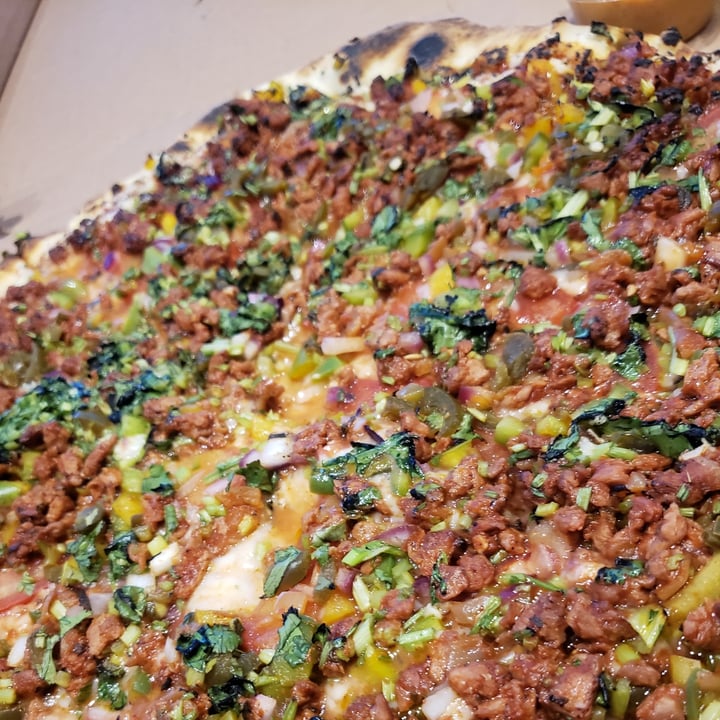photo of Ixteriolo's Pizza Mexicana shared by @erybarrera on  01 Aug 2020 - review