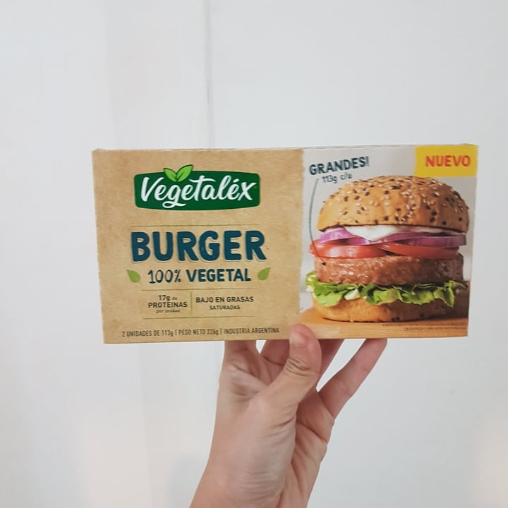 photo of Vegetalex Burger 100% Vegetal shared by @mirianmaza on  30 Jun 2022 - review