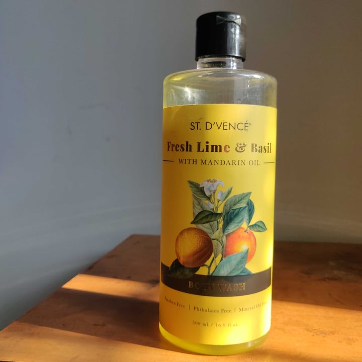 review photo of St. D'vence Fresh Lime & Basil with Mandarin Oil - Body Wash shared by @anbusaravanan on 10 Dec 2020 - review