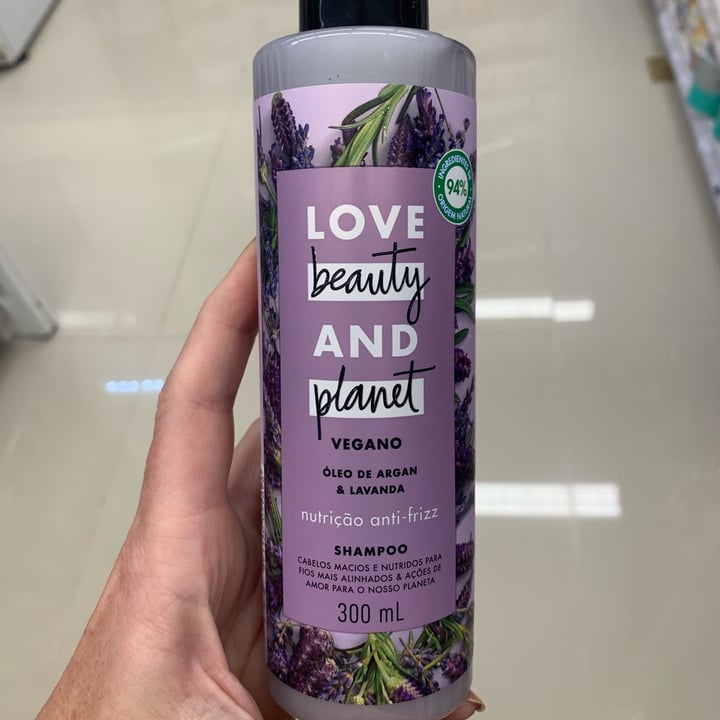 review photo of Love Beauty and Planet Argan Oil & Lavender Shampoo shared by @renatadoria on 12 May 2022 - review